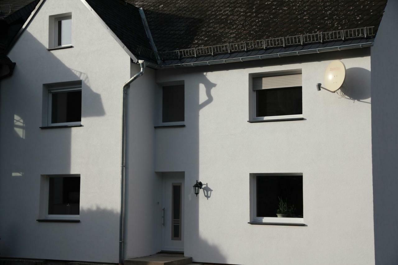 Ferienhaus Am Kreuzberg - Nuerburgring Ulmen Kültér fotó